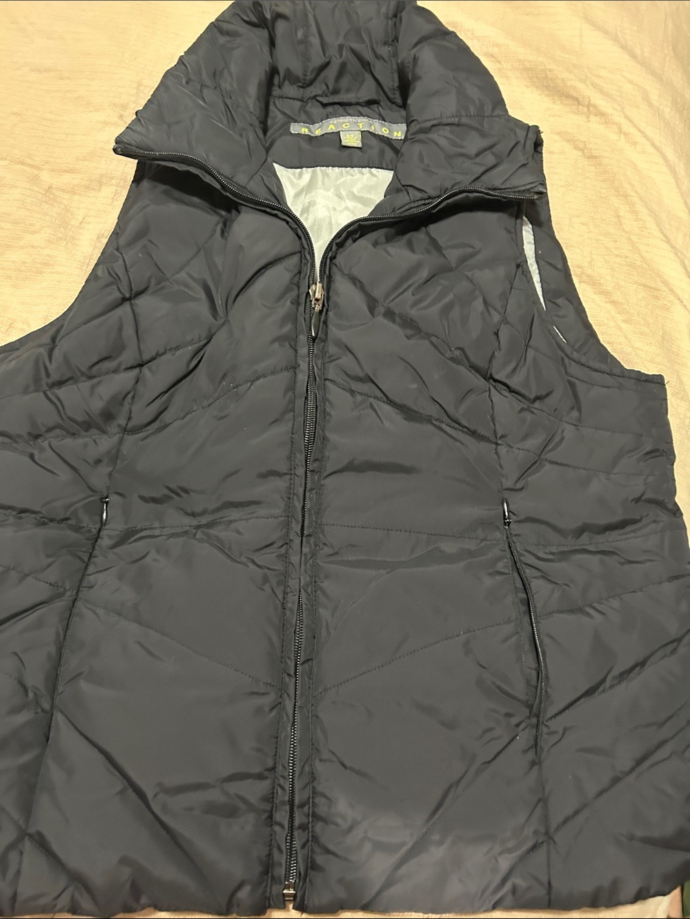 Women Kenneth Cole ReactionBlack Quilted Puffer Vest - Women's Sleeveless Jacket